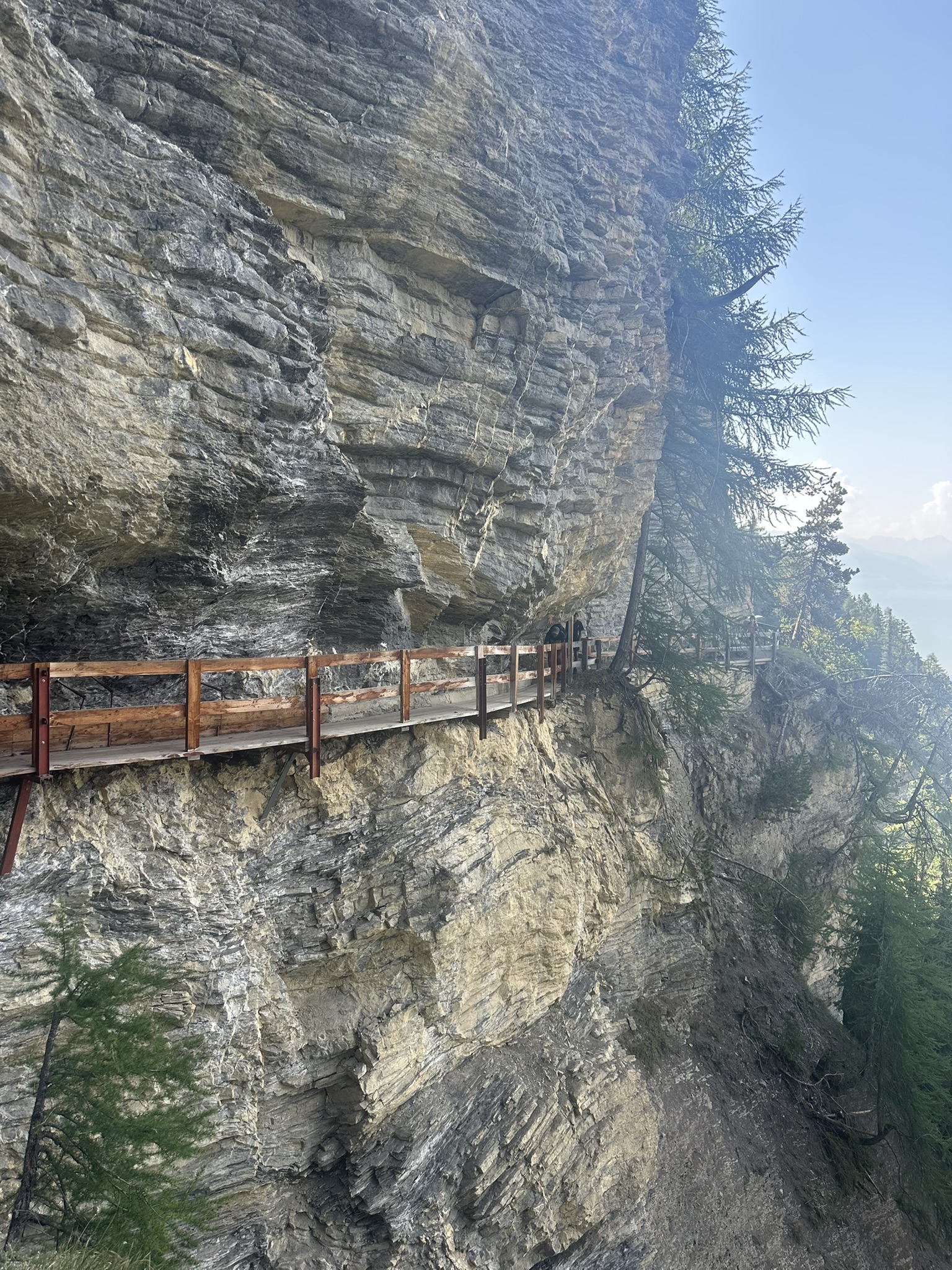 Bisse du Ro cliff walk